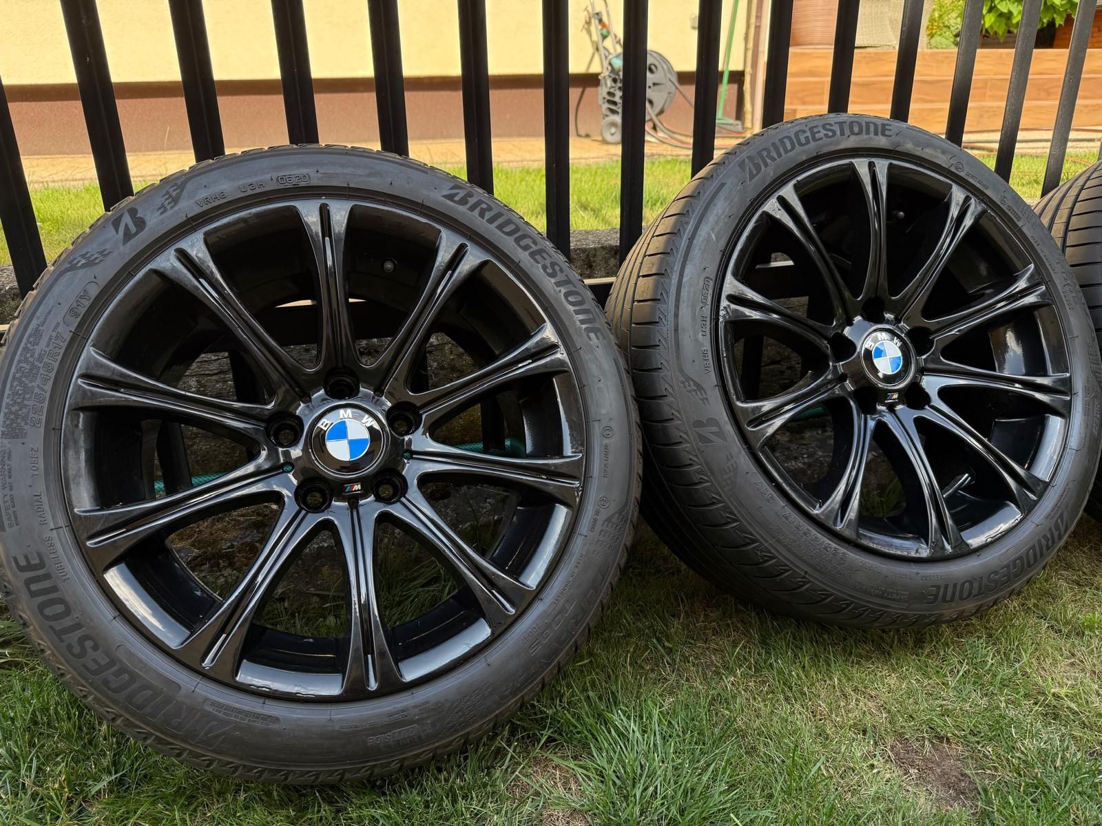 Koła BMW 5x120 17" M-pakiet Styling 166 Czarne Opony Lato Bridgestone