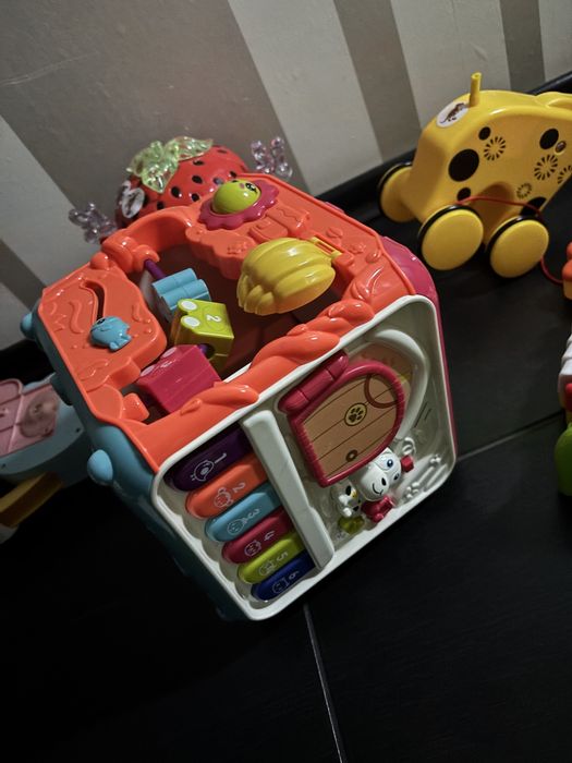 Бизикуб fisher price