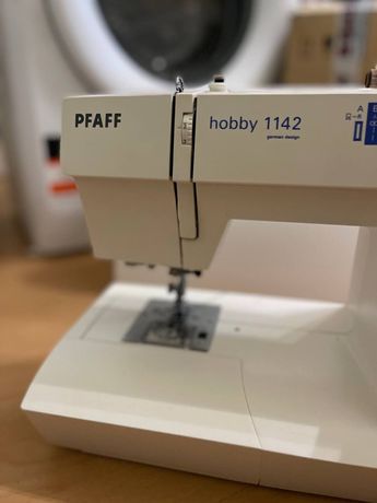 Pfaff hobby 1142 швейная машинка