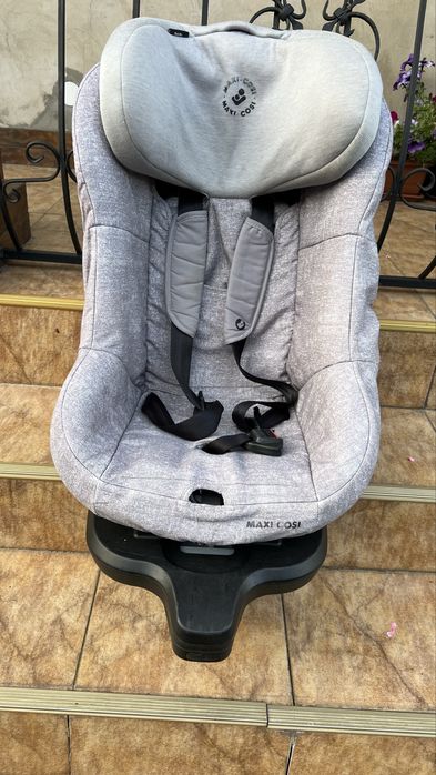 Автомобільне крісло Maxi Cosi
