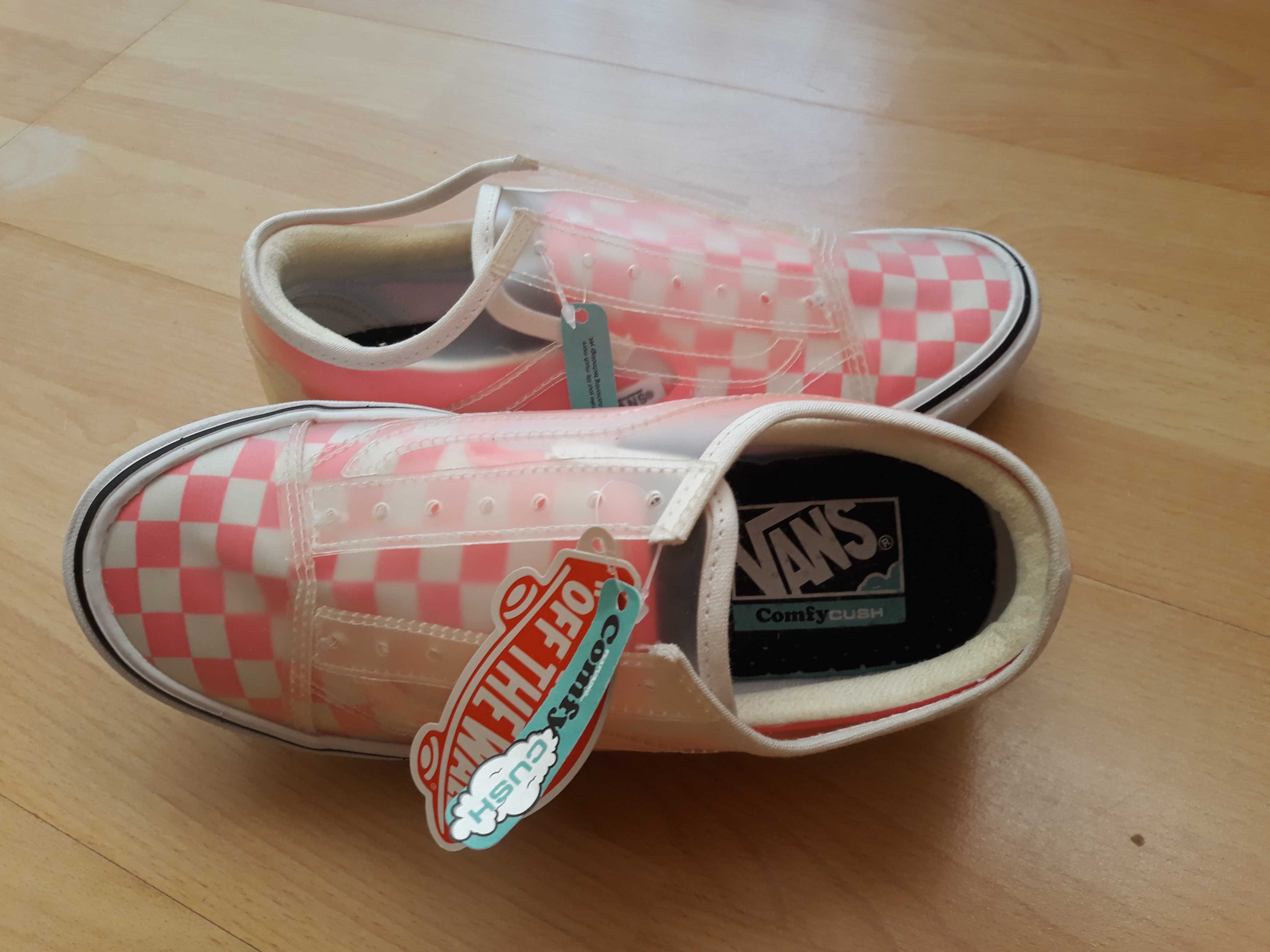 Buty Vans różowo - białe dla dziewczynki