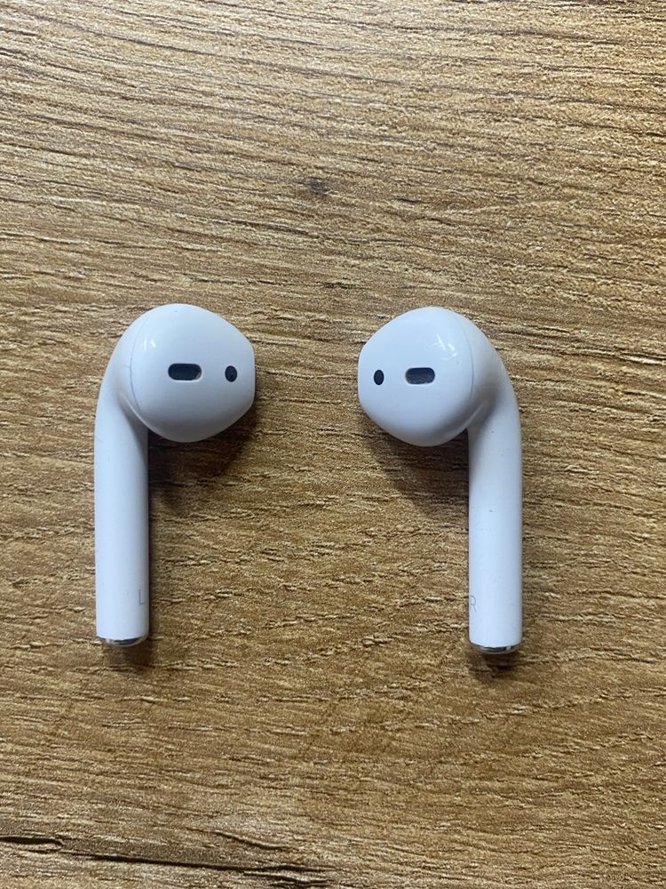 Airpods w orginalnym pudełku