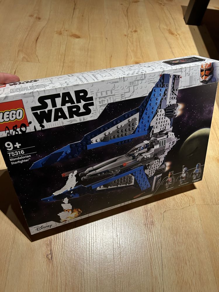 Lego Star Wars 75316 mandaloriański myśliwiec