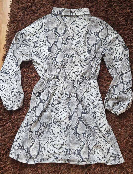 Szaro czarna sukienka skóra węża Missguided m/l