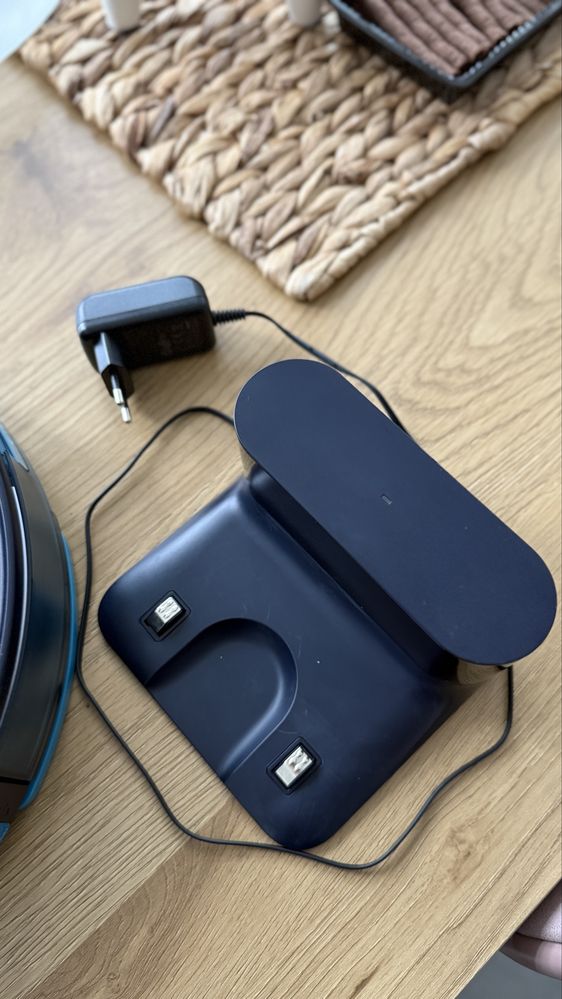 Продам робот пилосос Philips xu2000