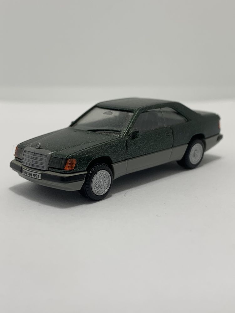Mercedes 300 CE da Herpa 1/87