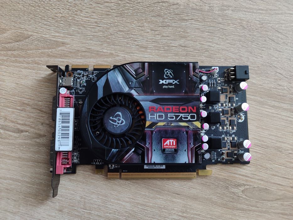 Видео карта Radeon HD 5750 1GB DDR5