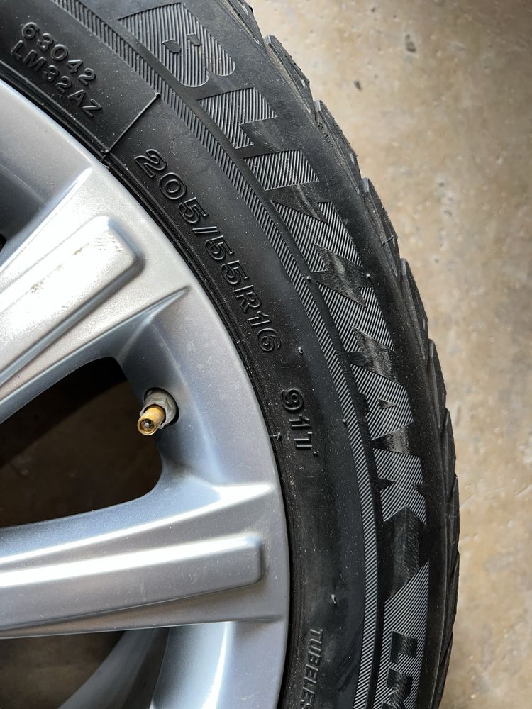 Toyota auris,corolla koła 205/55 r16