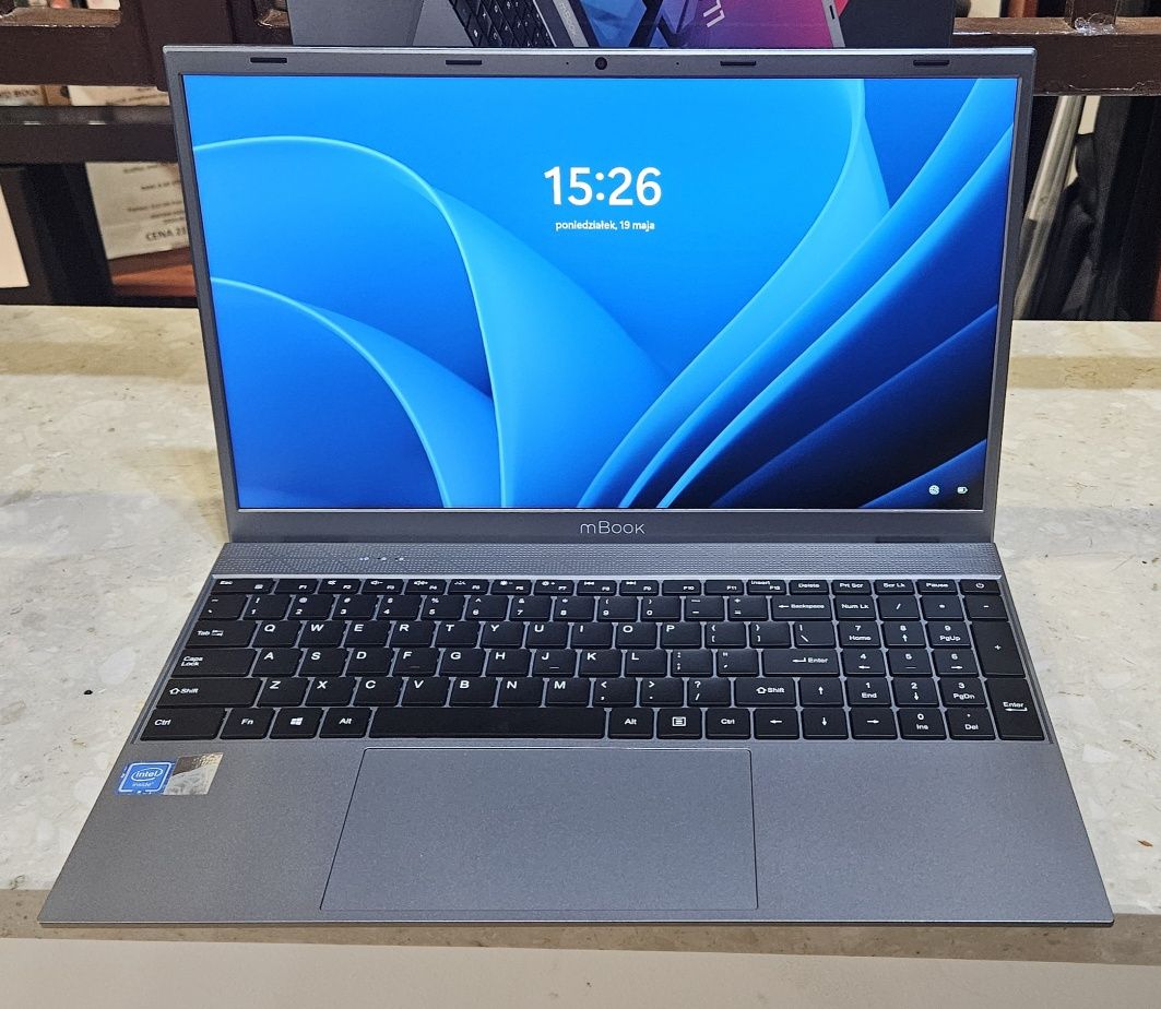 358/25 Laptop Maxcom mBook 15 8/256GB SSD