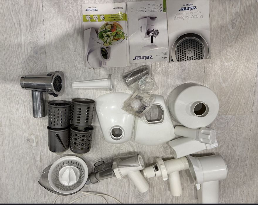 Продам мясорубку Zelmer 1900