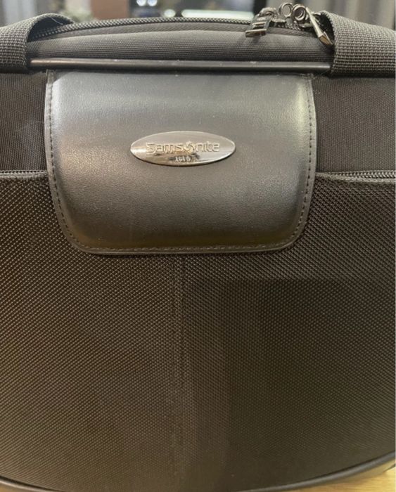 Aktówka walizka torba na dokumenty laptopa samsonite nesseser