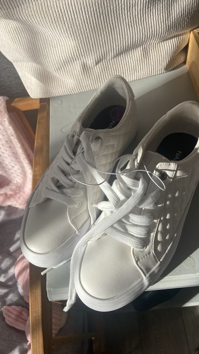 Коасовки -кеди куплегі в Америці нові