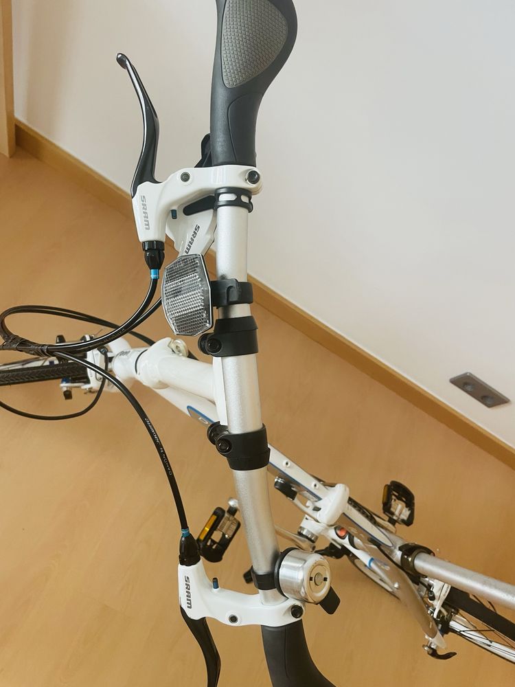 Dahon Mu SL foldable bike