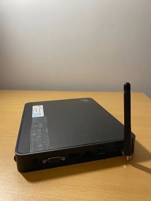 Computador Asus EeeBox PC EB1012P