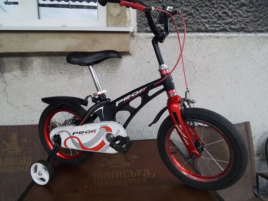 Дитячі  велосипеди