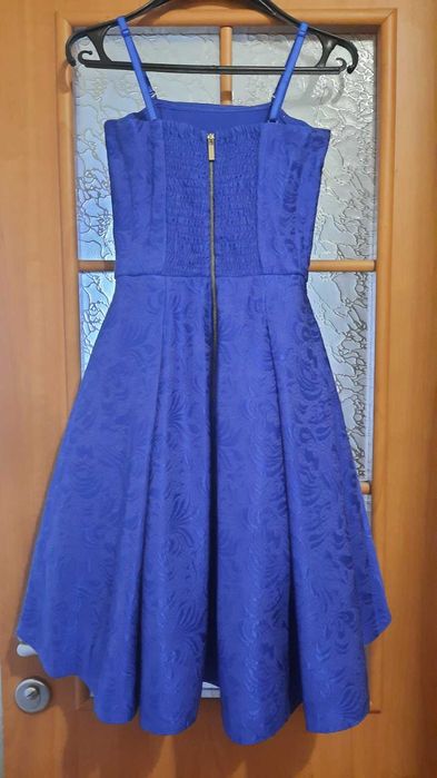 Красивое нарядное платье размер 40-42