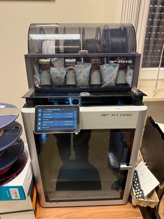 Drukarka 3D Bambulab X1C combo z AMS