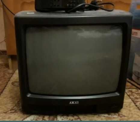 Телевизор AKAI с пультом