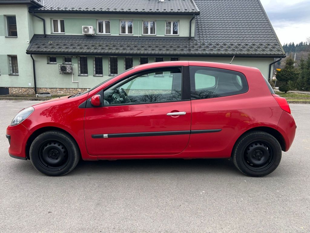 Renault Clio 3.   1.6 benzyna ISOFIX