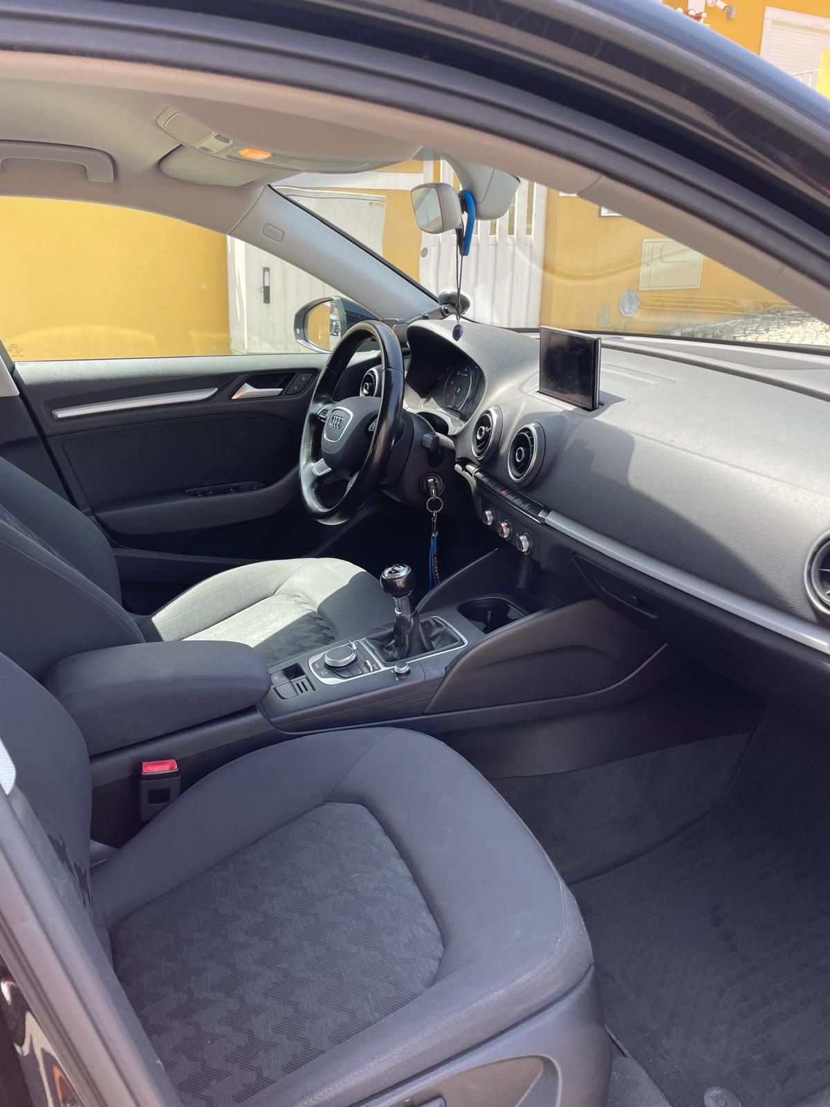 Audi A3 Sportback 1.6Tdi ultra - 115cv