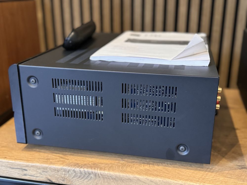Amplituner NAD t747 t 747 pilot instrukcja