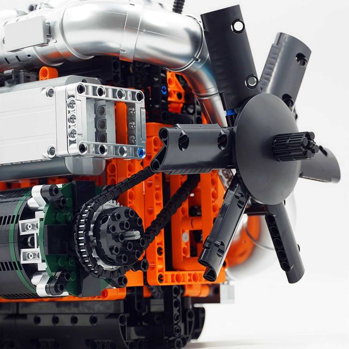 Mould King 10200 Двигун вантажівки Scania з коробкою передач. 3226 дет