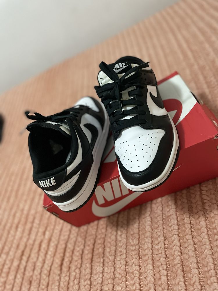 Nike Dunk (panda)