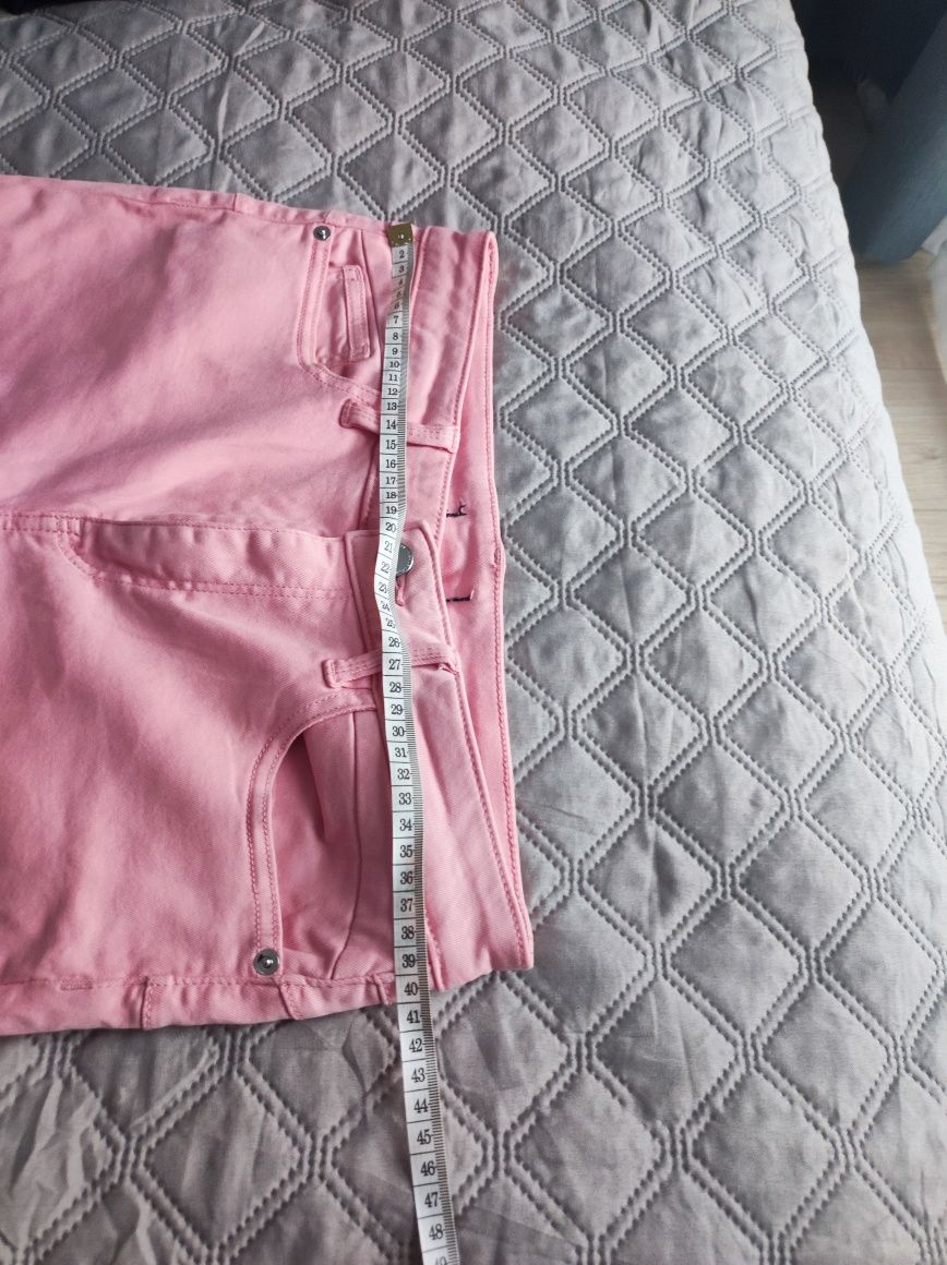 Jeans rozm 40 pudrowy róz