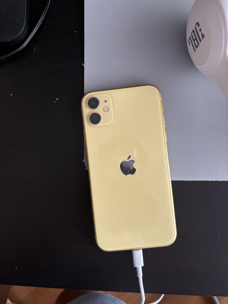 Iphone 11 com 64gb