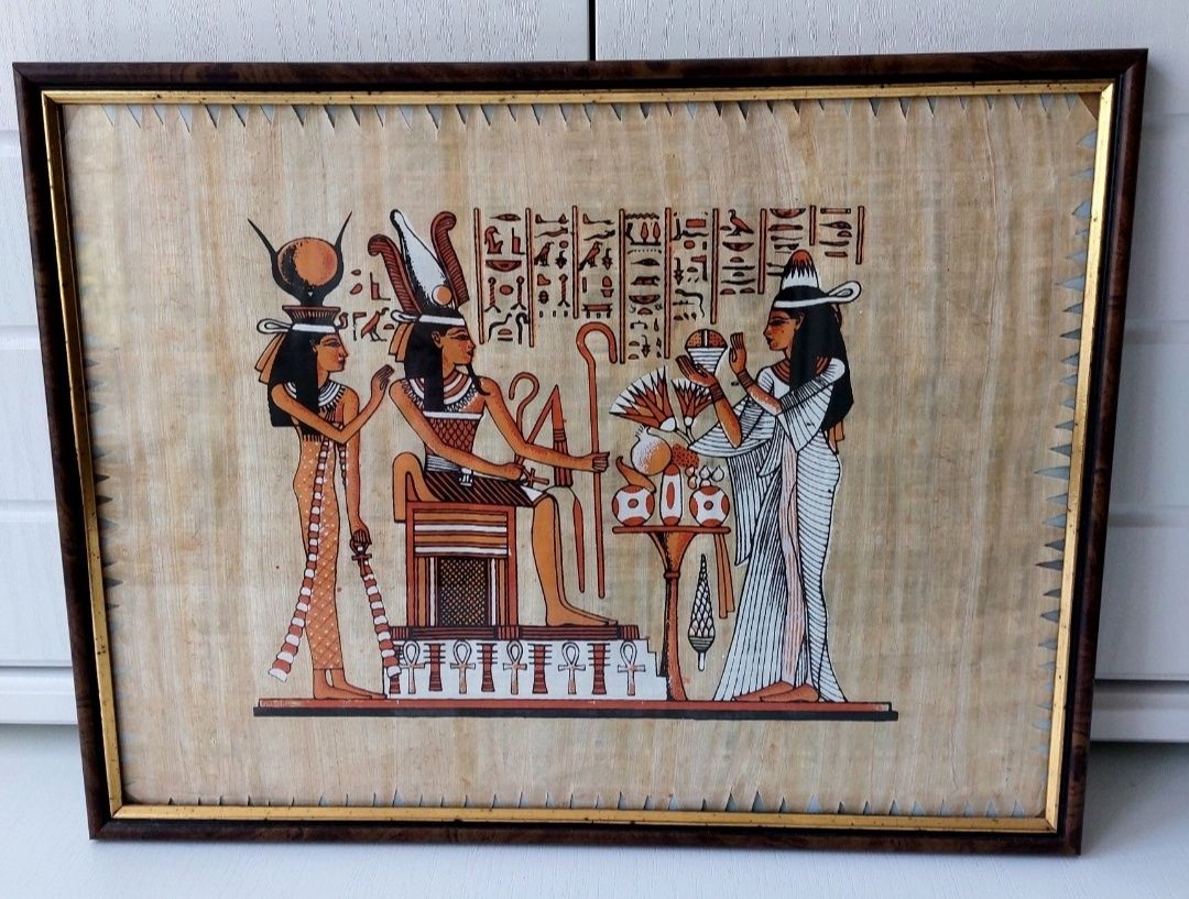 Египетский папирус в рамке.