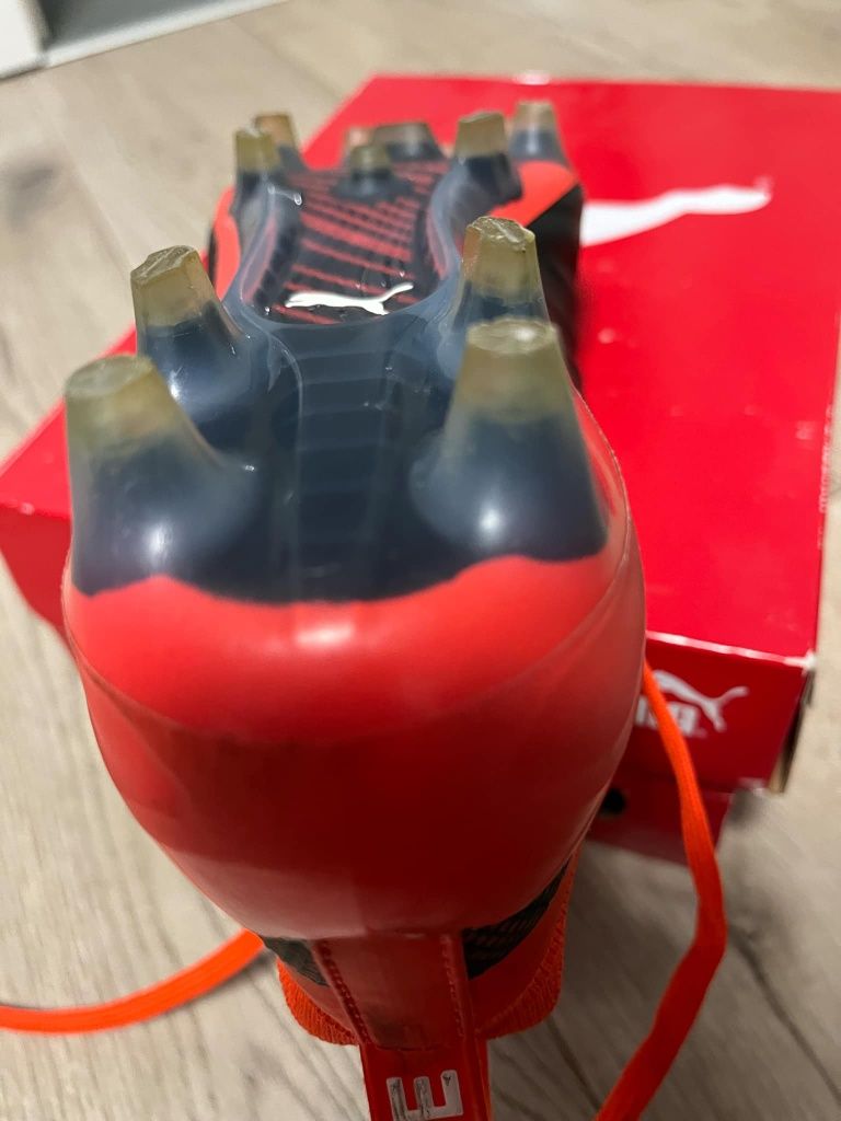 Sprzedam buty sportowe korki