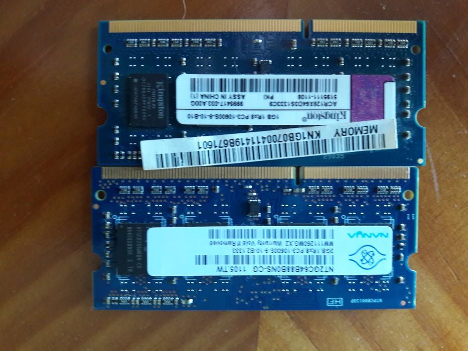 Memórias ram 1gb e 2gb