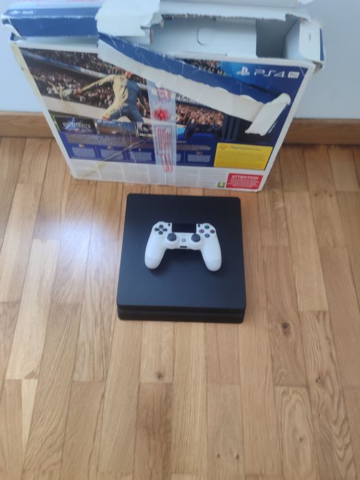 PlayStation 4 Slim 1 tb