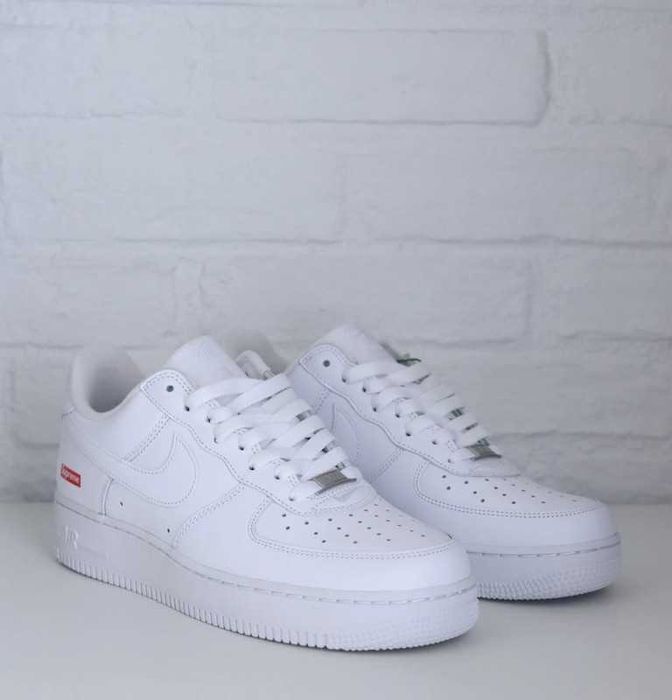 Buty meskie Mokasyny Nike_Air_Force_1_LowSupremeWhite r.40