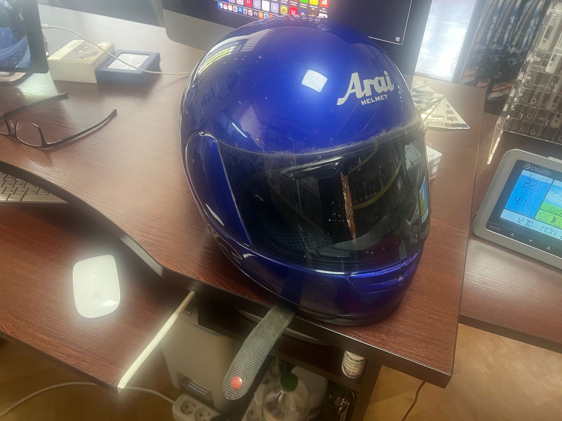 Шолом Шлем.  Arai 2шт