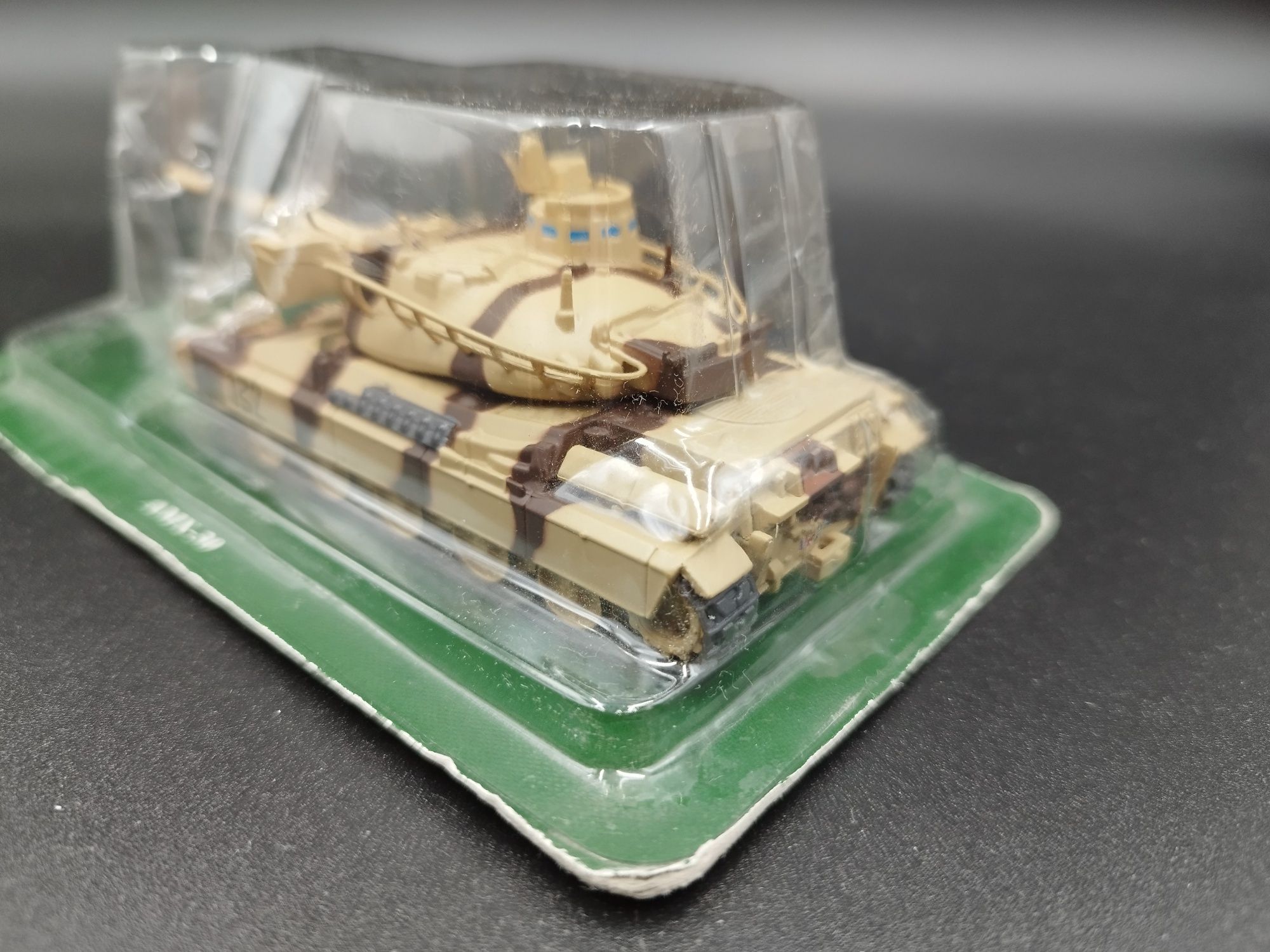 1:72 Eaglemoss Czołg AMX-30 model