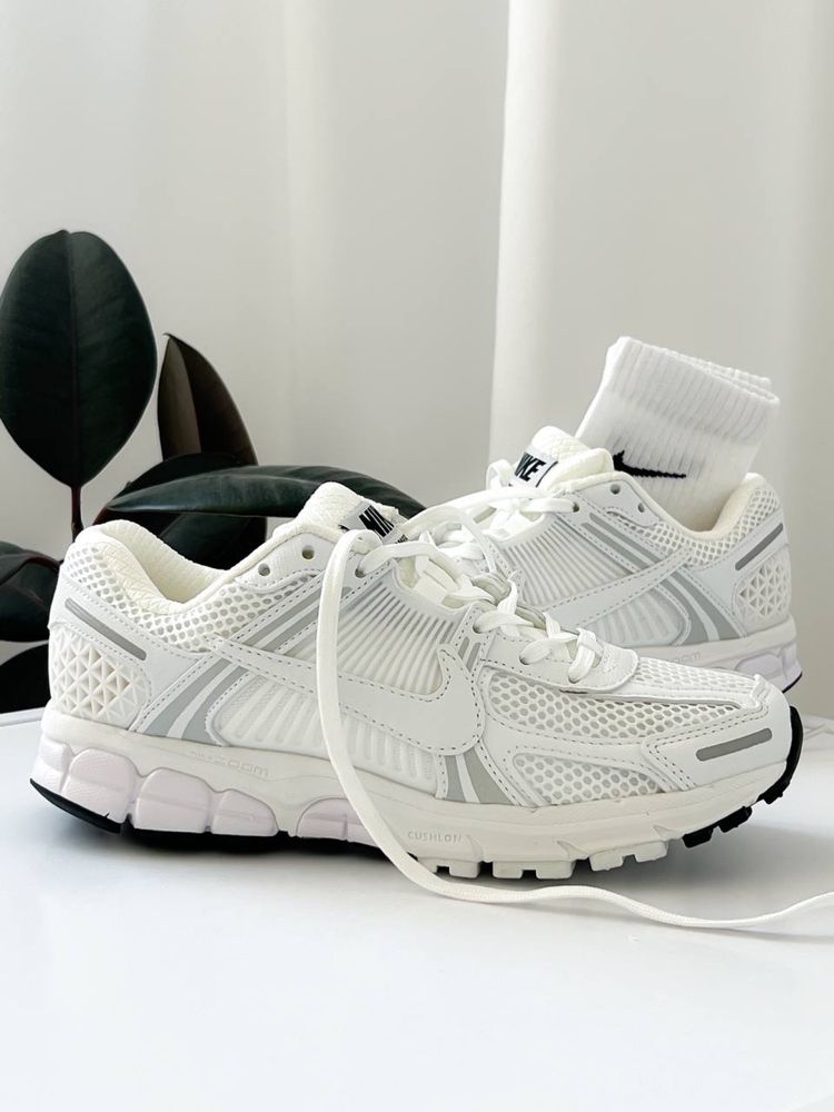 36-45 р кросівки Nike Zoom Vomero 5 White