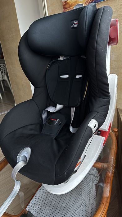 Автокресло britax