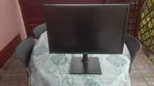 Monitory Firmy Samsung