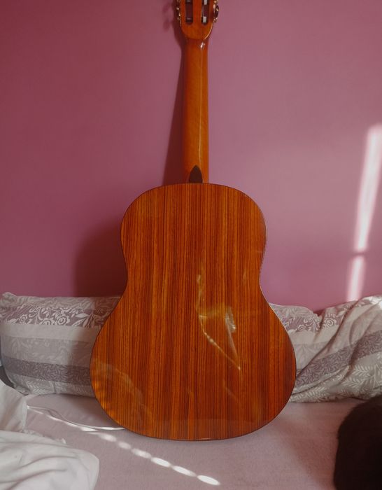 Gitara klasyczna z akcesoriami zapraszam