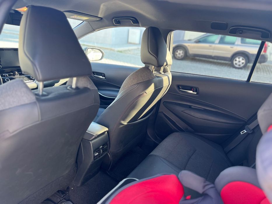 Corolla TS 1.8 Hybrid Confort + Pack Sport Ano 2021