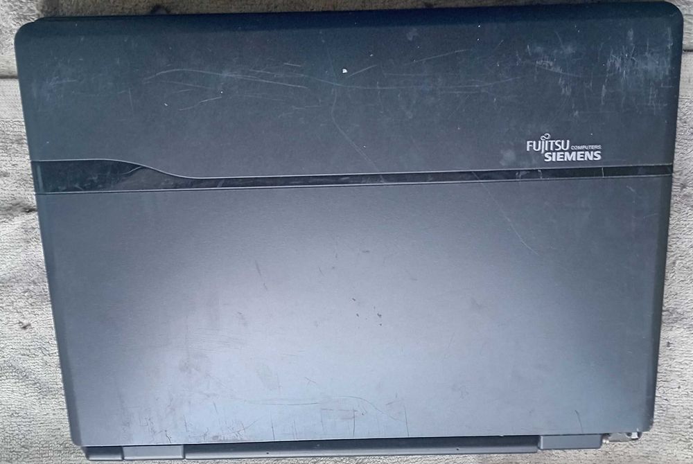 laptop  Fujitsu/Siemens Pi 2540