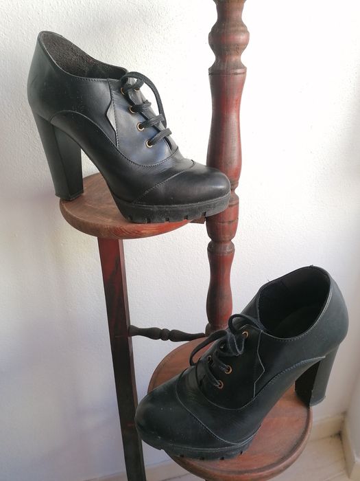 Sapato de salto alto