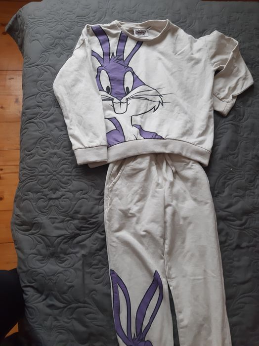 Спортивний костюм .