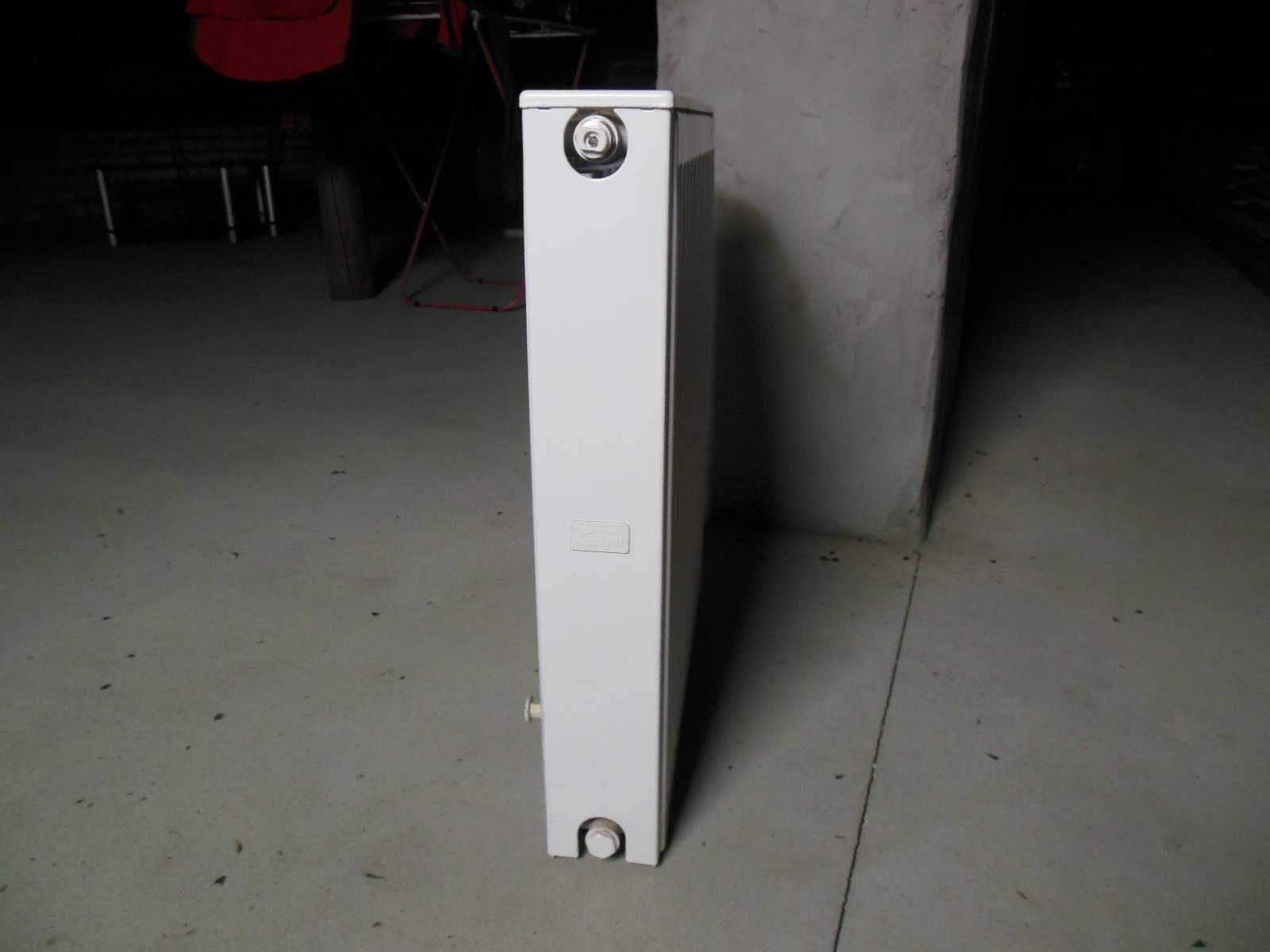 Grzejnik Kermi Therm X2 FTV profil V typ C22 prawy 600x500x100-60x50