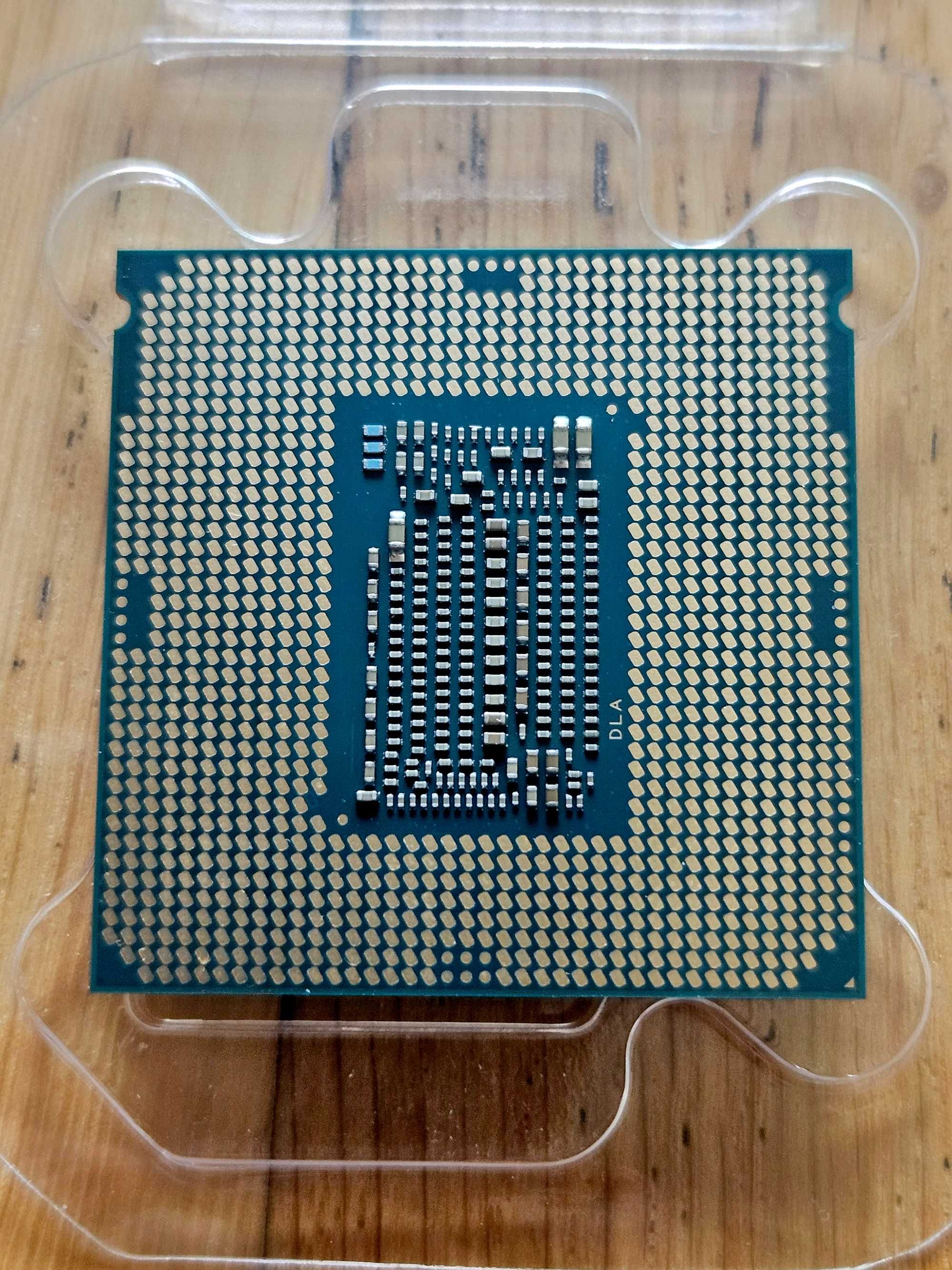 CPU Intel Core i9-9900T ES - Socket LGA1151