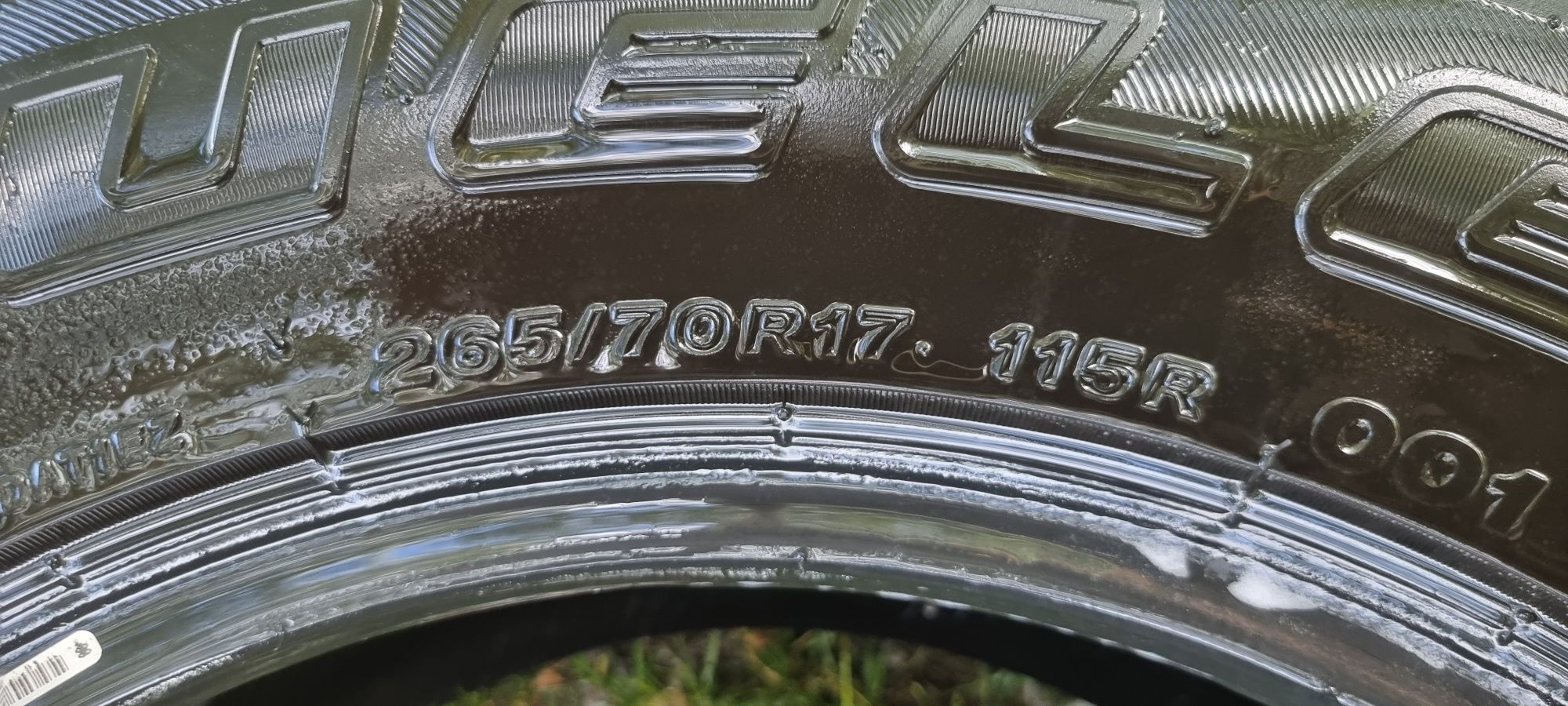 Opony Bridgestone Dueler AT A/T 265/70 R17 115R 3 Sztuki