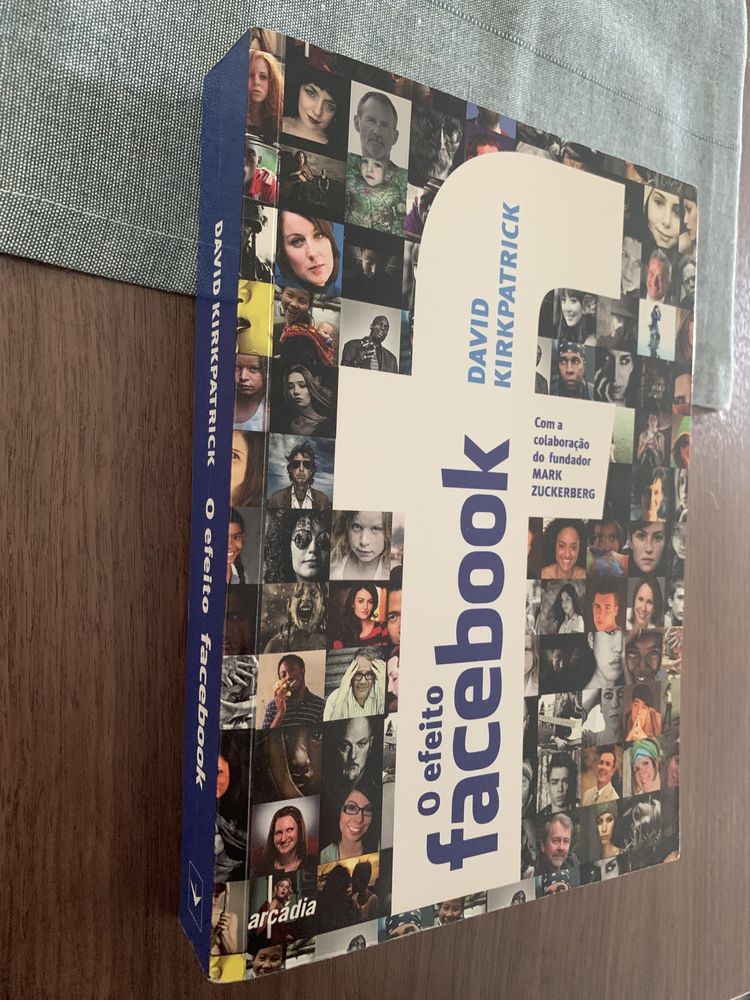 Livro “O efeito Facebook”