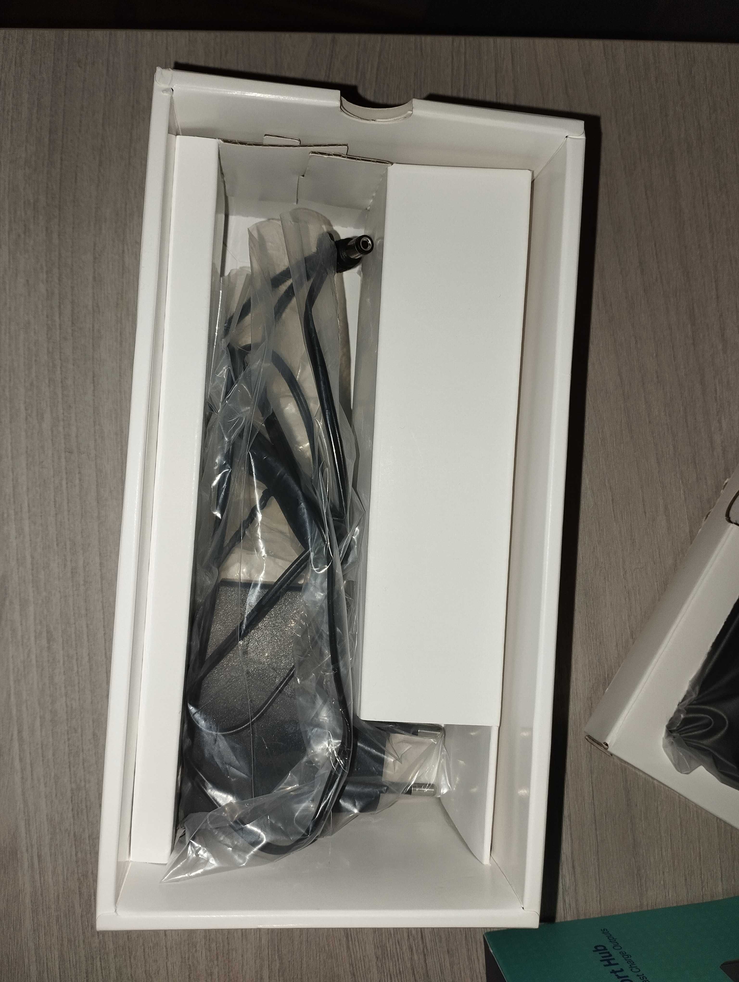 TP Link UH700 USB port hub