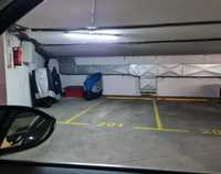 Wygodne miejsce parkingowe w garażu KEN 98 Ursynów Blisko METRA